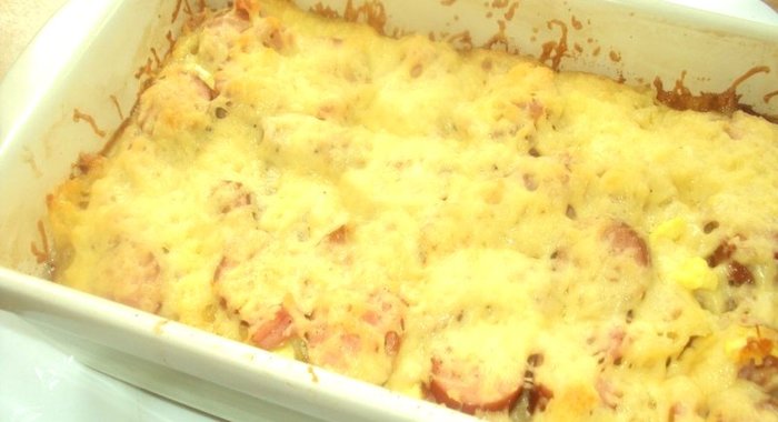 Запеканка с сосисками