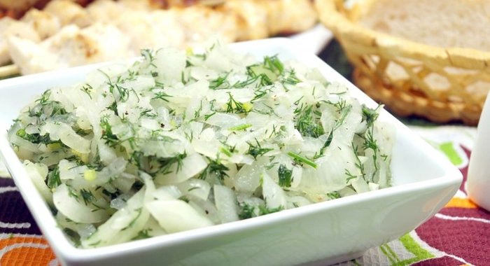 Маринованный лук к шашлыку