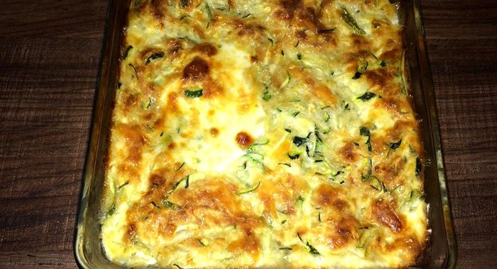 Кабачково-сырная запеканка с овсяной мукой