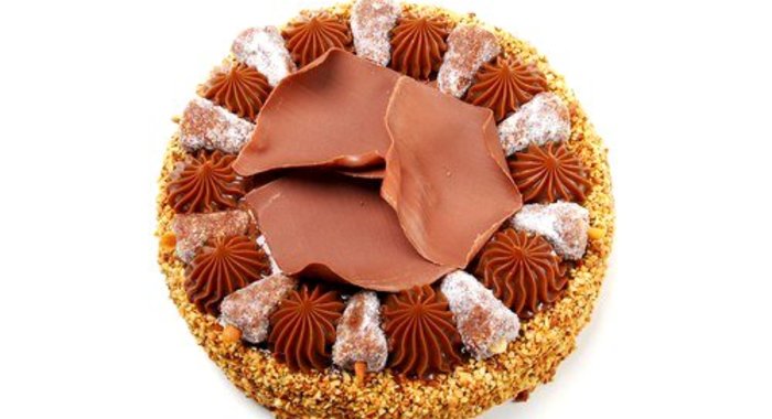 Ореховый торт из песочного теста с шоколадно-сливочным кремом