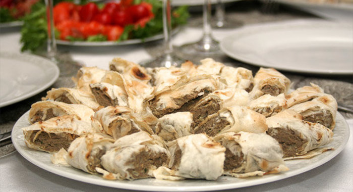 Рулеты с печеночным паштетом