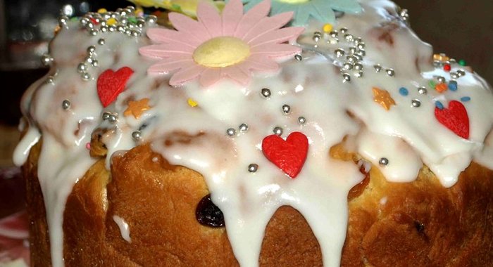 Кулич с изюмом на опаре