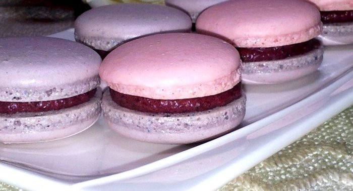 Черничные макаруны