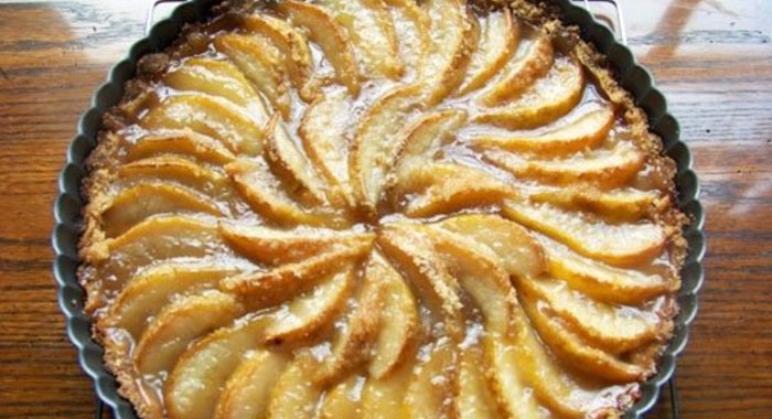 Грушевый пирог без глютена