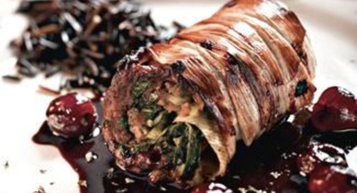 Рулеты из телятины под шоколадным соусом