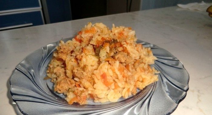 Плов с фаршем в мультиварке