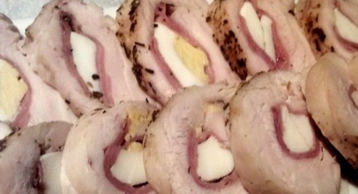 Куриный рулет в мультиварке
