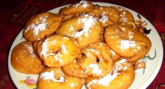 Яблочные пончики