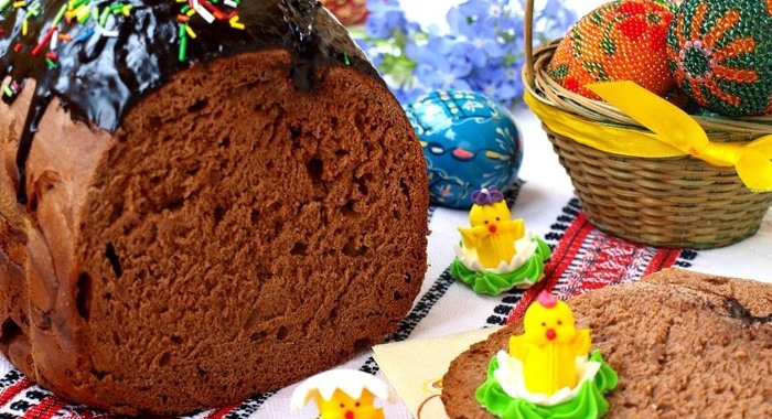 Шоколадный сладкий хлеб в хлебопечке