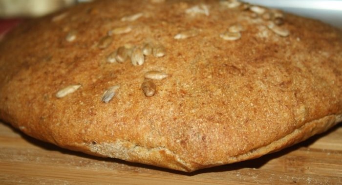 Хлебные лепешки в духовке (похожие на чиабатту) с луком и укропом