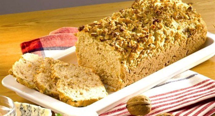 Хлеб из феты с грецкими орехами