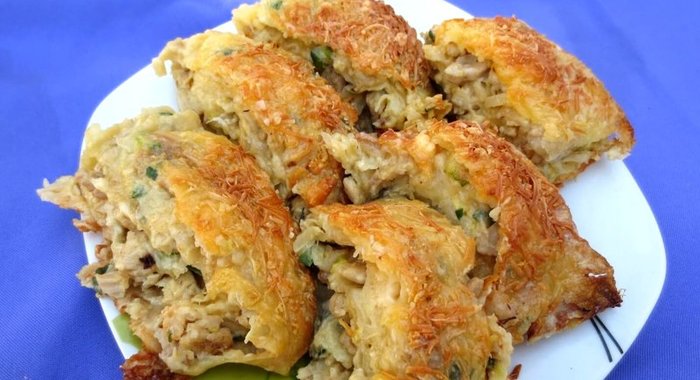 Рулет из лаваша с яйцом и сыром