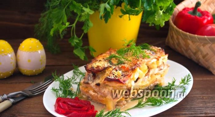 Мясной торт с ананасами и грибами