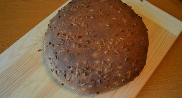 Хлеб с семечками