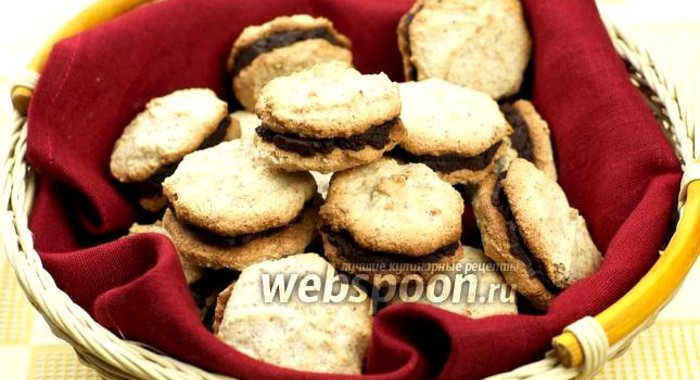 Миндальное печенье с шоколадом