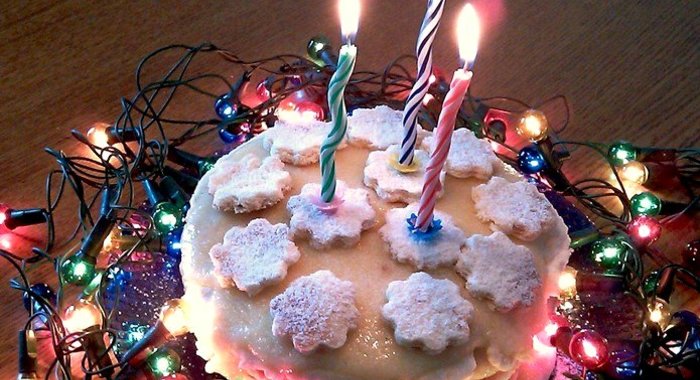 Торт слоеный на сгущенке