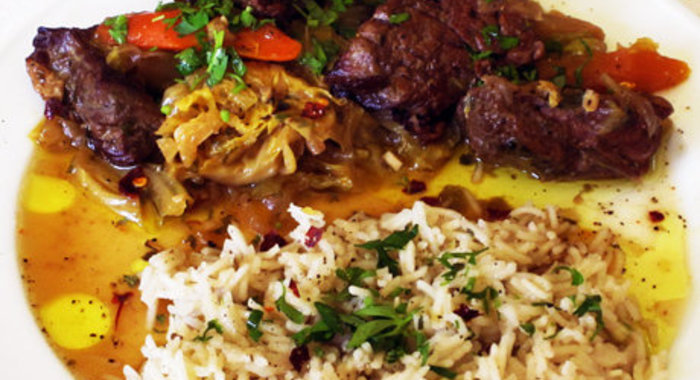 Гуляш с капустой