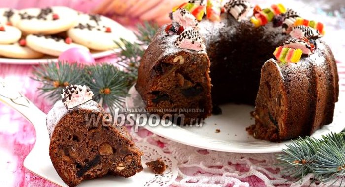 Влажный рождественский фруктовый кекс