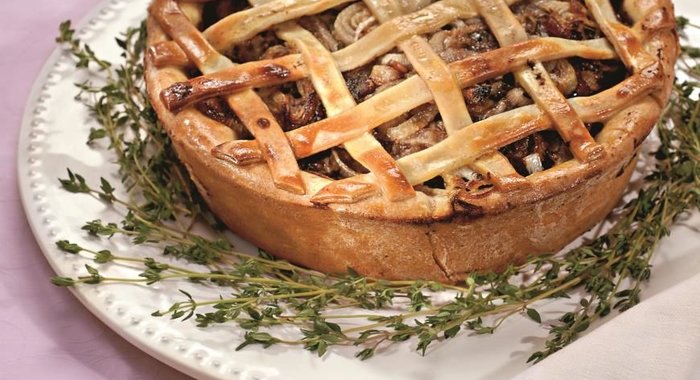 Зимний мясной пирог