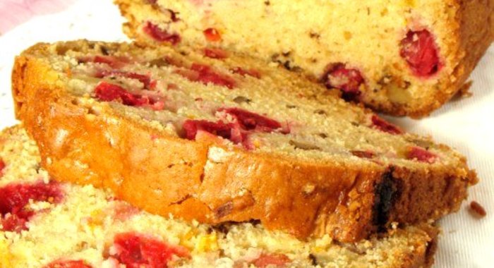 Имбирно-медовый хлеб с клюквой, цукатами, орехами и портвейном