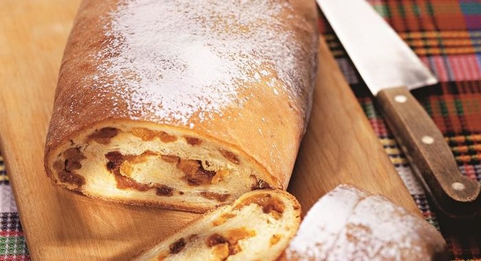 Рулет с изюмом