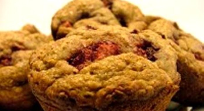 Бананово-клубничные кексы