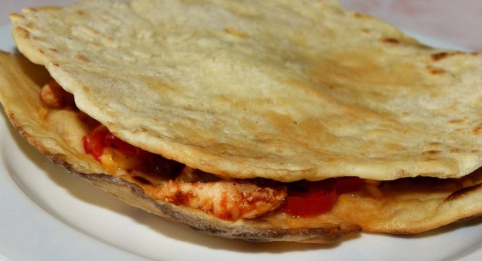 Тортильи с чесноком