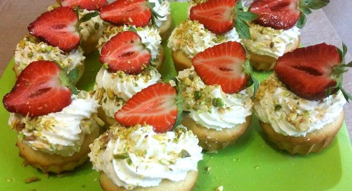Капкейки с земляникой