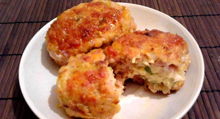 Свиные котлеты с начинкой