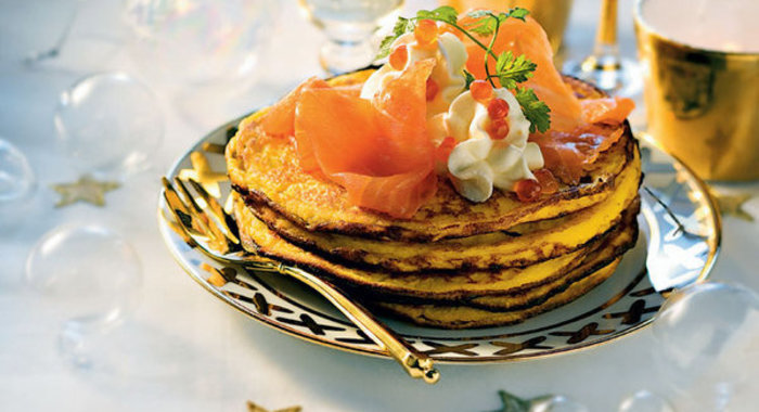 Блины из батата с маринованным лососем