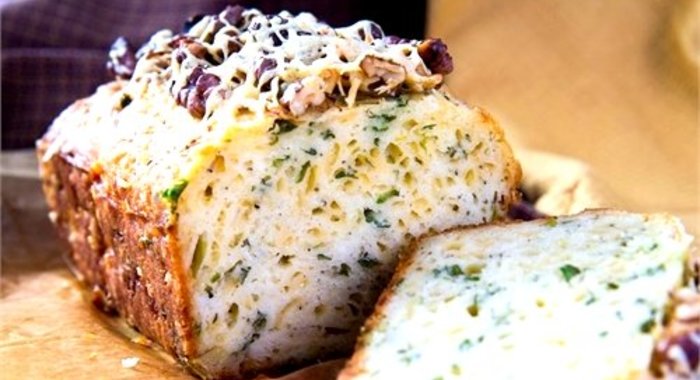 Кекс с сыром и зеленью