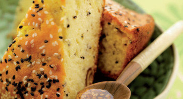 Кекс с финиками и кунжутом