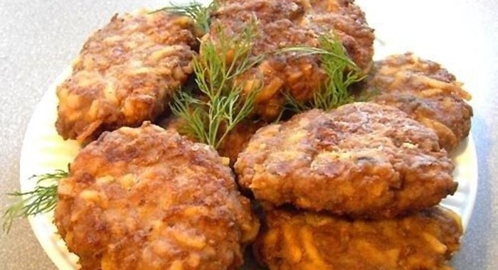 Котлеты из фарша с рисом