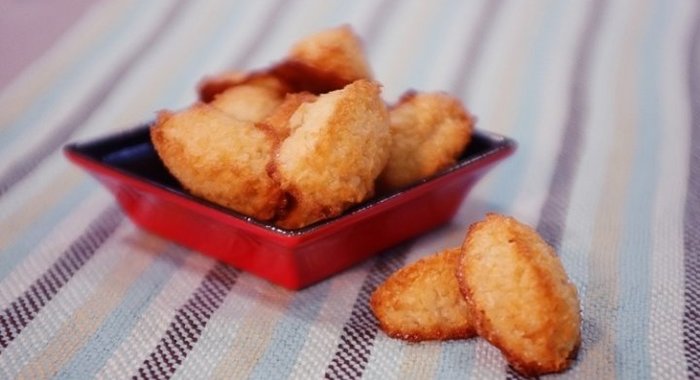 Манговые макаруны