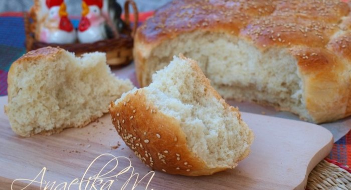 Белый хлеб с кунжутом