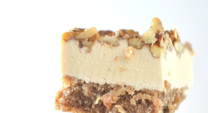 Творожный торт с орехами