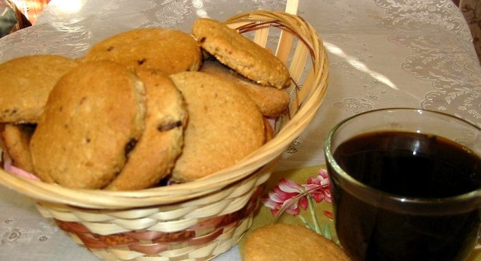 Овсяное печенье с курагой и черносливом