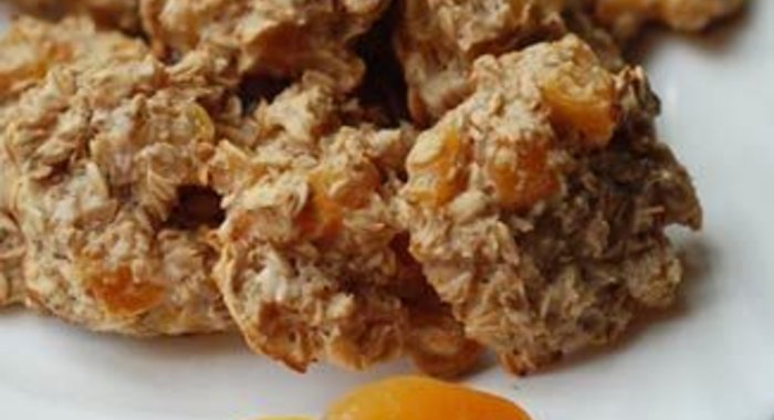 Легкое овсяное печенье с курагой