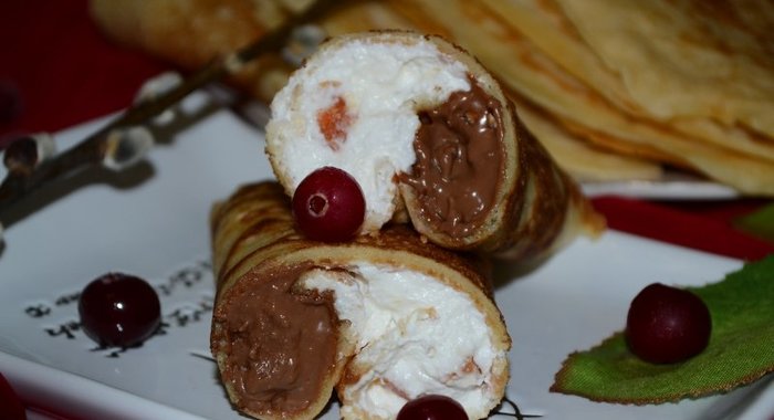 Блины на минеральной воде с двойной начинкой - творог+шоколад