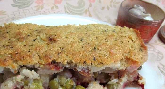 Запеканка из картофеля свеклы и ветчины