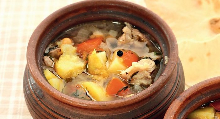 Суп пити в горшочке