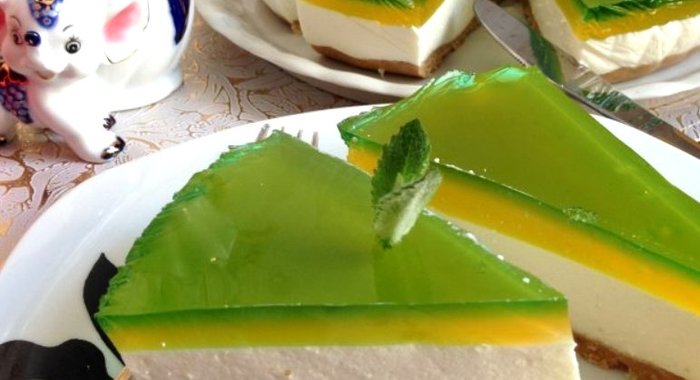 Желейный торт без выпечки