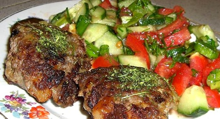 Вкусные мясные котлеты