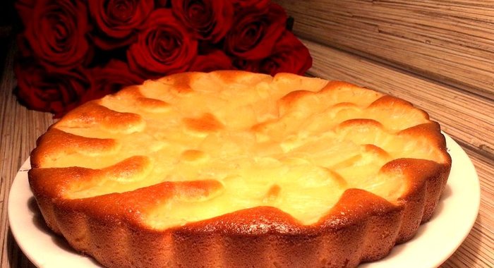 Пирог с консервированными ананасами