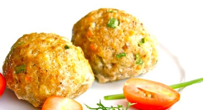 Диетические рыбные котлеты в духовке