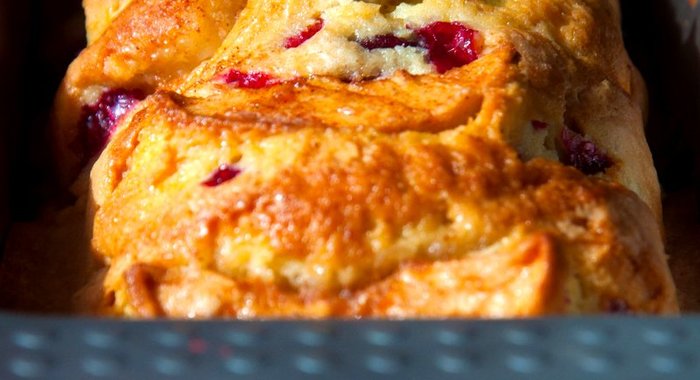 Кекс с клюквой