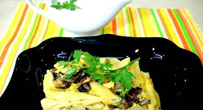 Макаронная запеканка с опятами