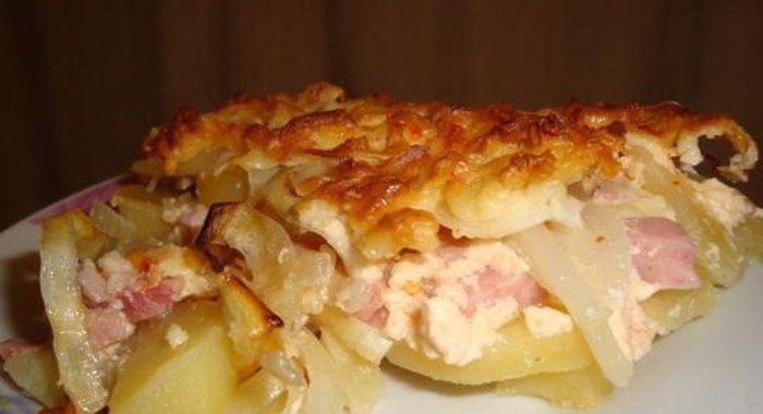 Картофельная запеканка с ветчиной