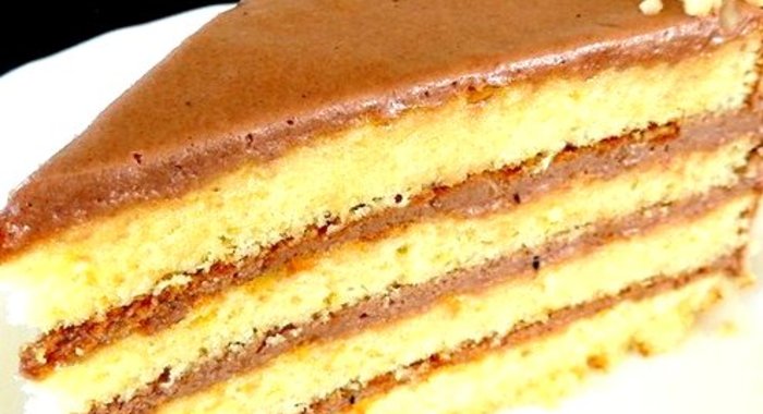 Торт с шоколадно-сливочным кремом