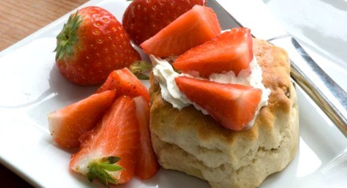 Английские сконы с ягодами